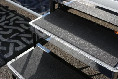 RV-Step-Covers-Dynaquest-XL-002